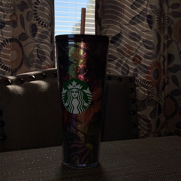 NWT fall 2021 24oz tumbler - Picture 2 of 5